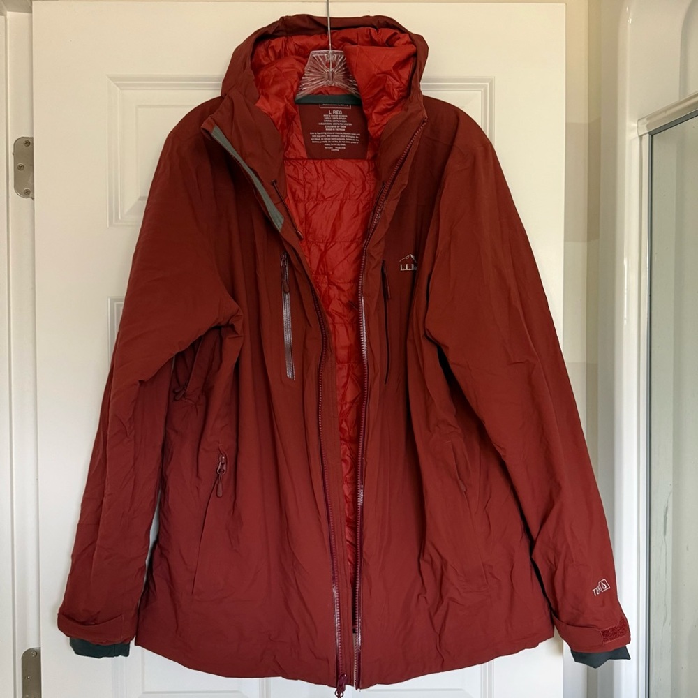 LL Bean Men's Waterproof PrimaLoft Packaway Jacket, Size Large